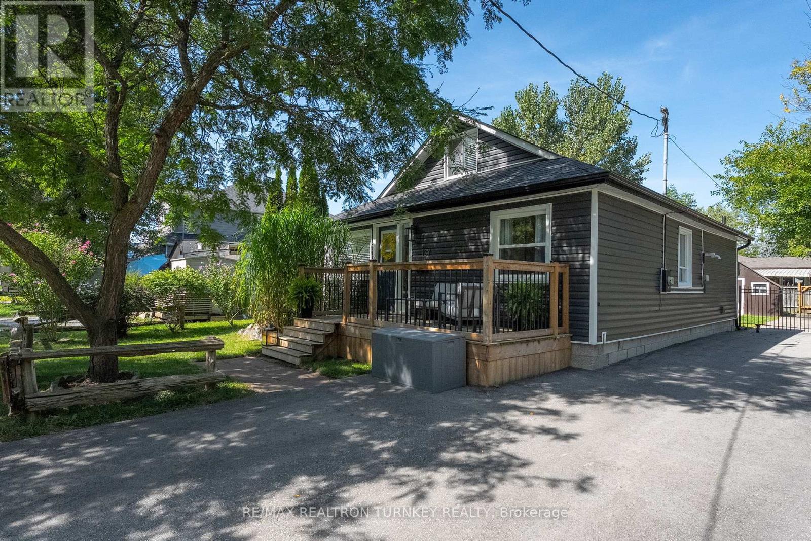 Property at 137 COOKS BAY DRIVE image 2