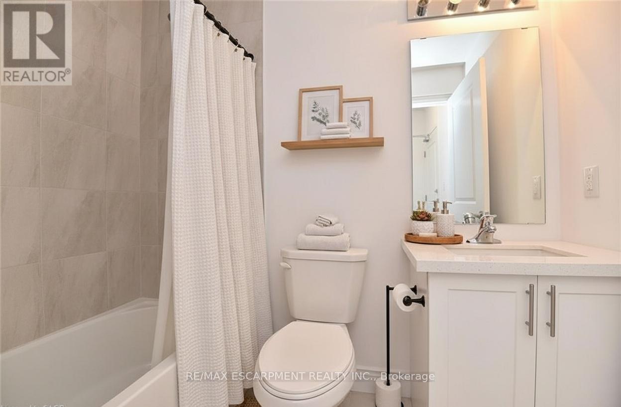 612 - 450 Dundas Street, Hamilton (Waterdown), Ontario  L0R 2H4 - Photo 22 - X12393017