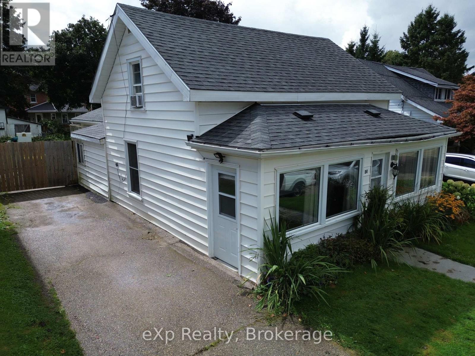 34 QUEEN STREET, Grey Highlands, Ontario