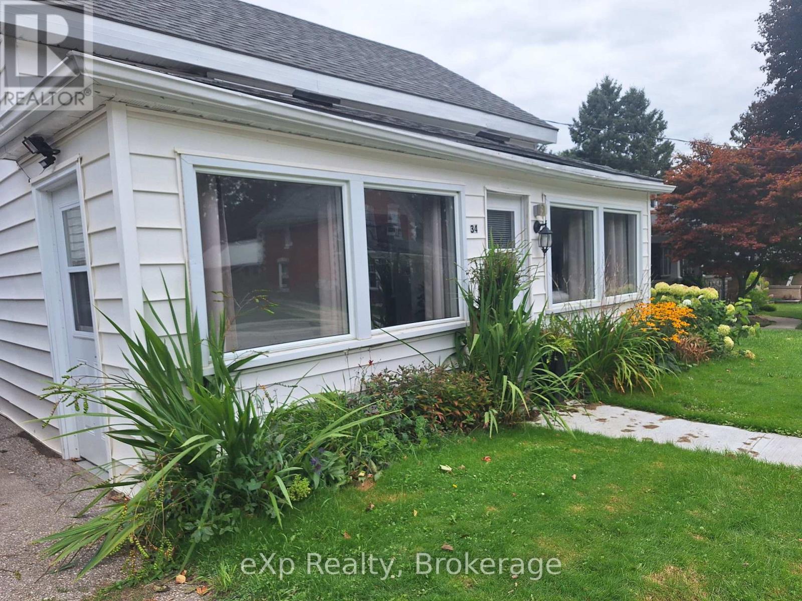 34 Queen Street, Grey Highlands, Ontario  N0C 1H0 - Photo 14 - X12405015