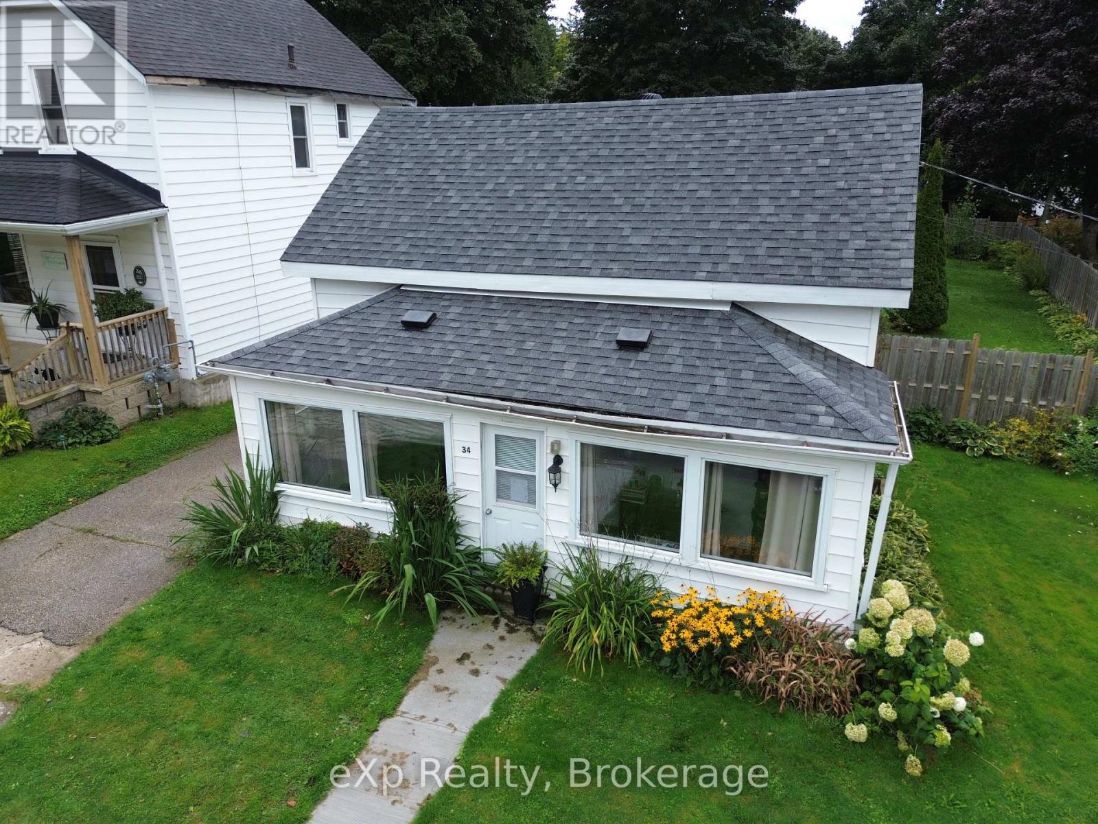 34 Queen Street, Grey Highlands, Ontario  N0C 1H0 - Photo 15 - X12405015