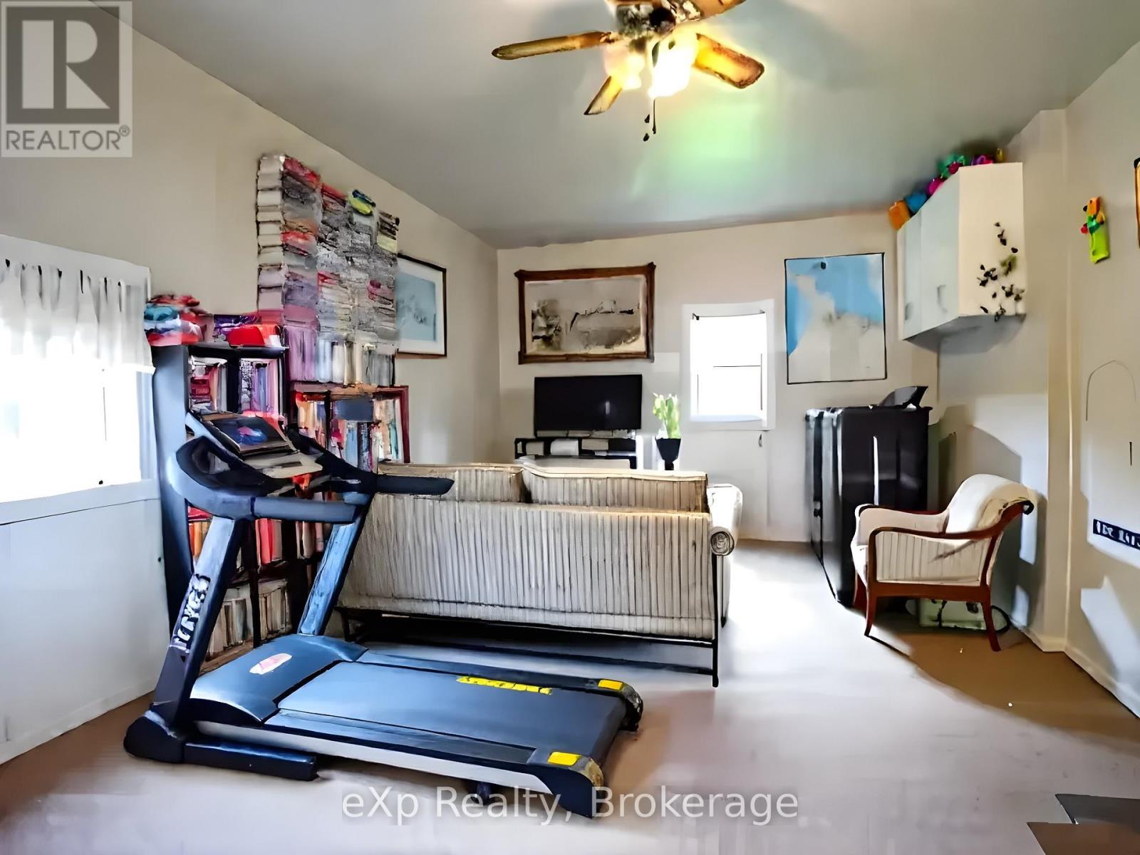 34 Queen Street, Grey Highlands, Ontario  N0C 1H0 - Photo 7 - X12405015