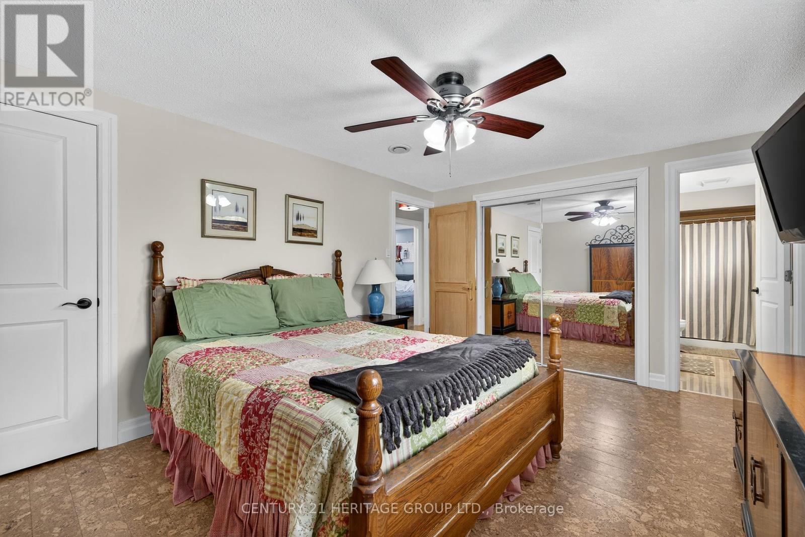 33 London Road, Newmarket, Ontario  L3Y 6A1 - Photo 21 - N12404189