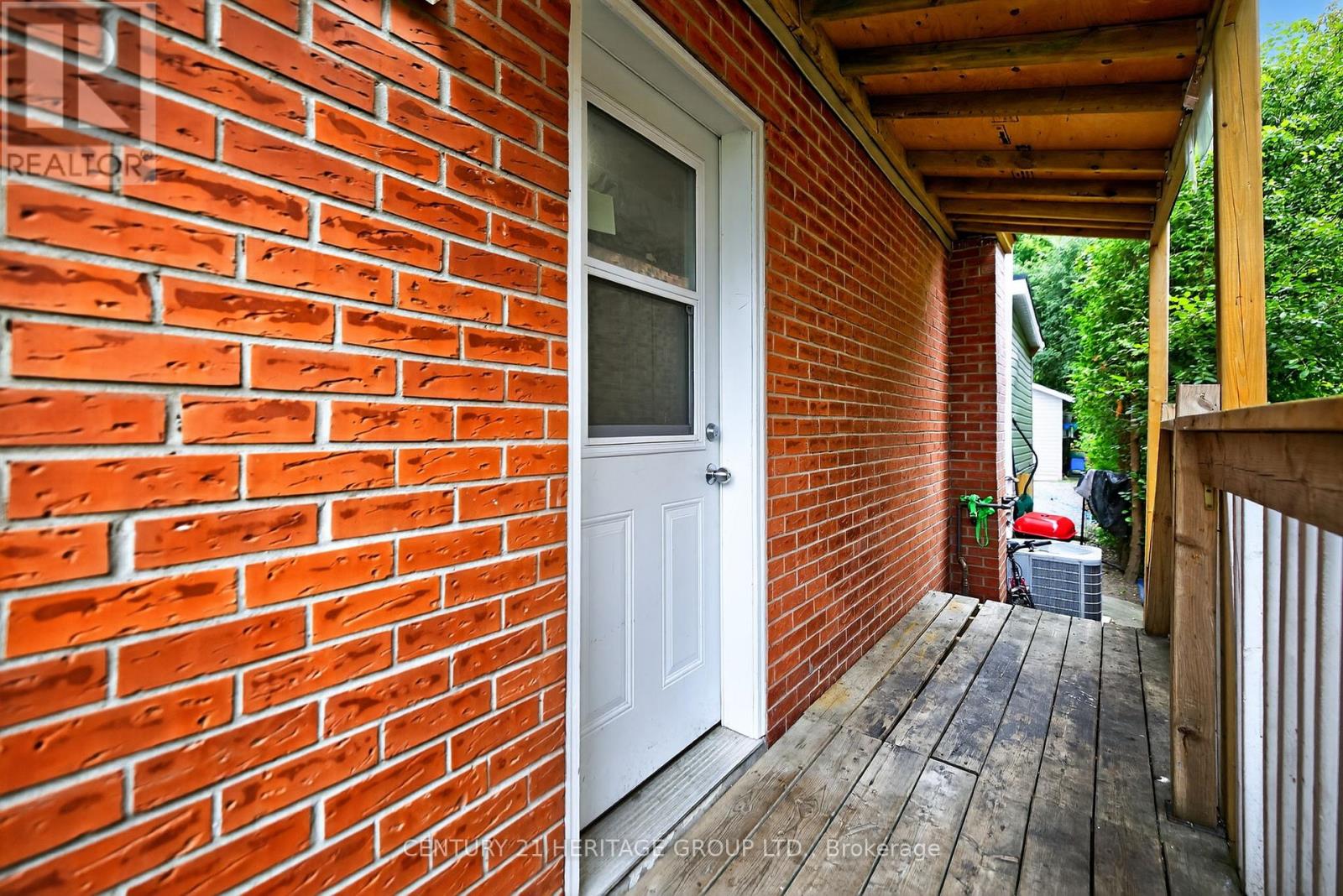 33 London Road, Newmarket, Ontario  L3Y 6A1 - Photo 33 - N12404189