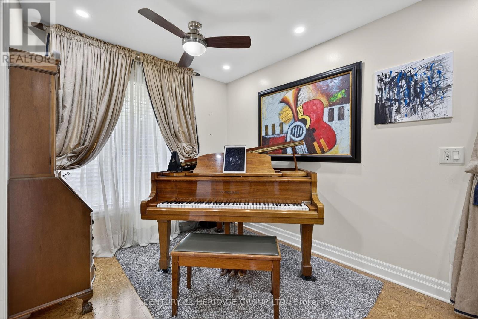 33 London Road, Newmarket, Ontario  L3Y 6A1 - Photo 6 - N12404189