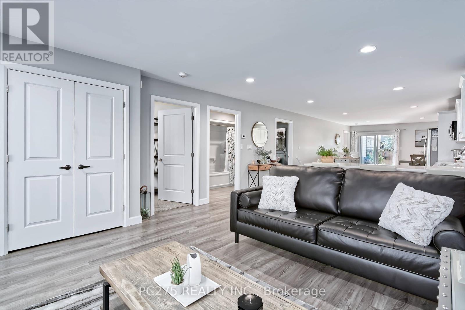 133 Moonstone Crescent, Chatham-Kent, Ontario  N7M 0S2 - Photo 6 - X12404974
