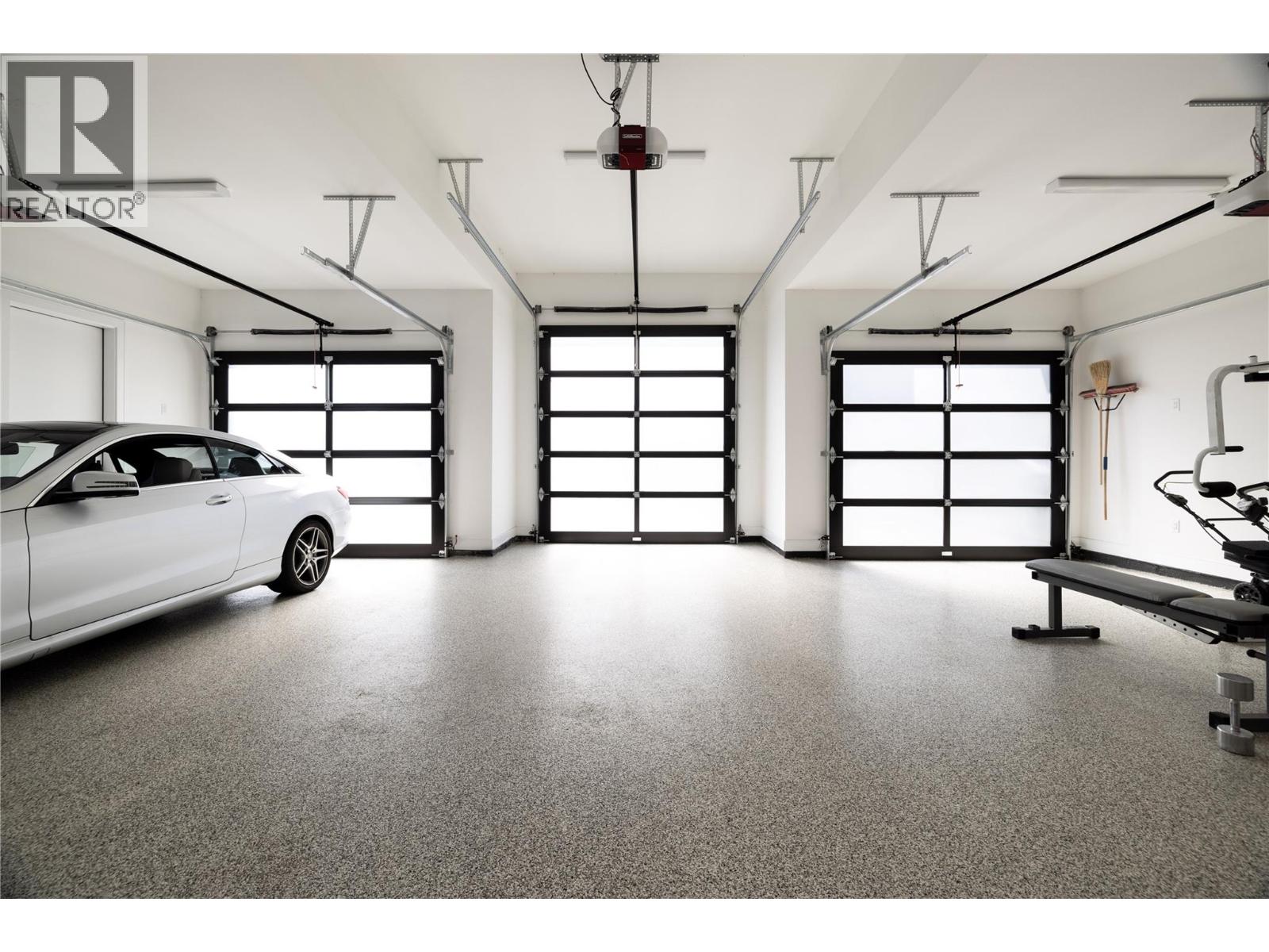 5572 Upper Mission Drive, Kelowna, British Columbia V1W 5M4 - Photo 20 - 10361914