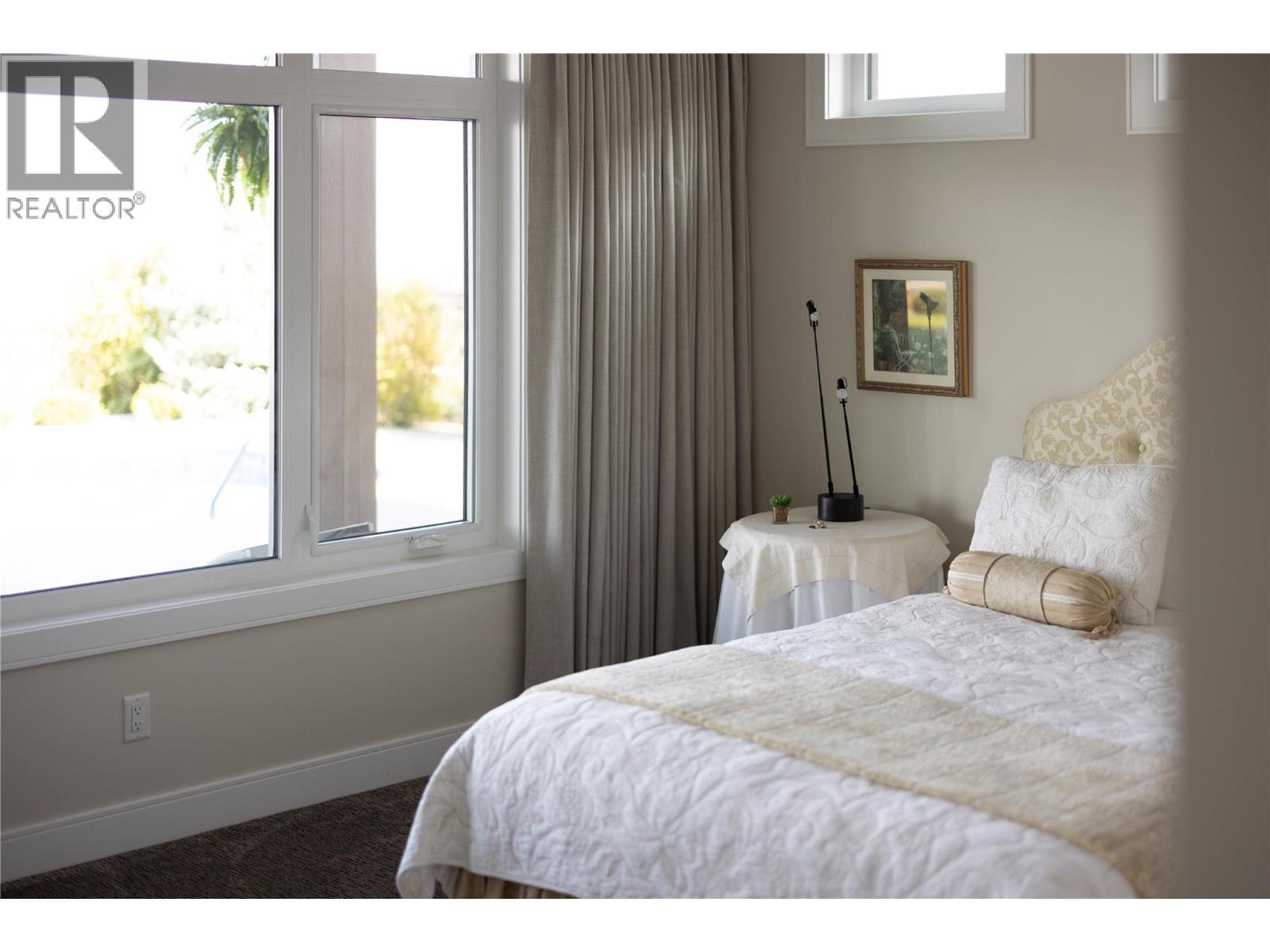 5572 Upper Mission Drive, Kelowna, British Columbia V1W 5M4 - Photo 47 - 10361914