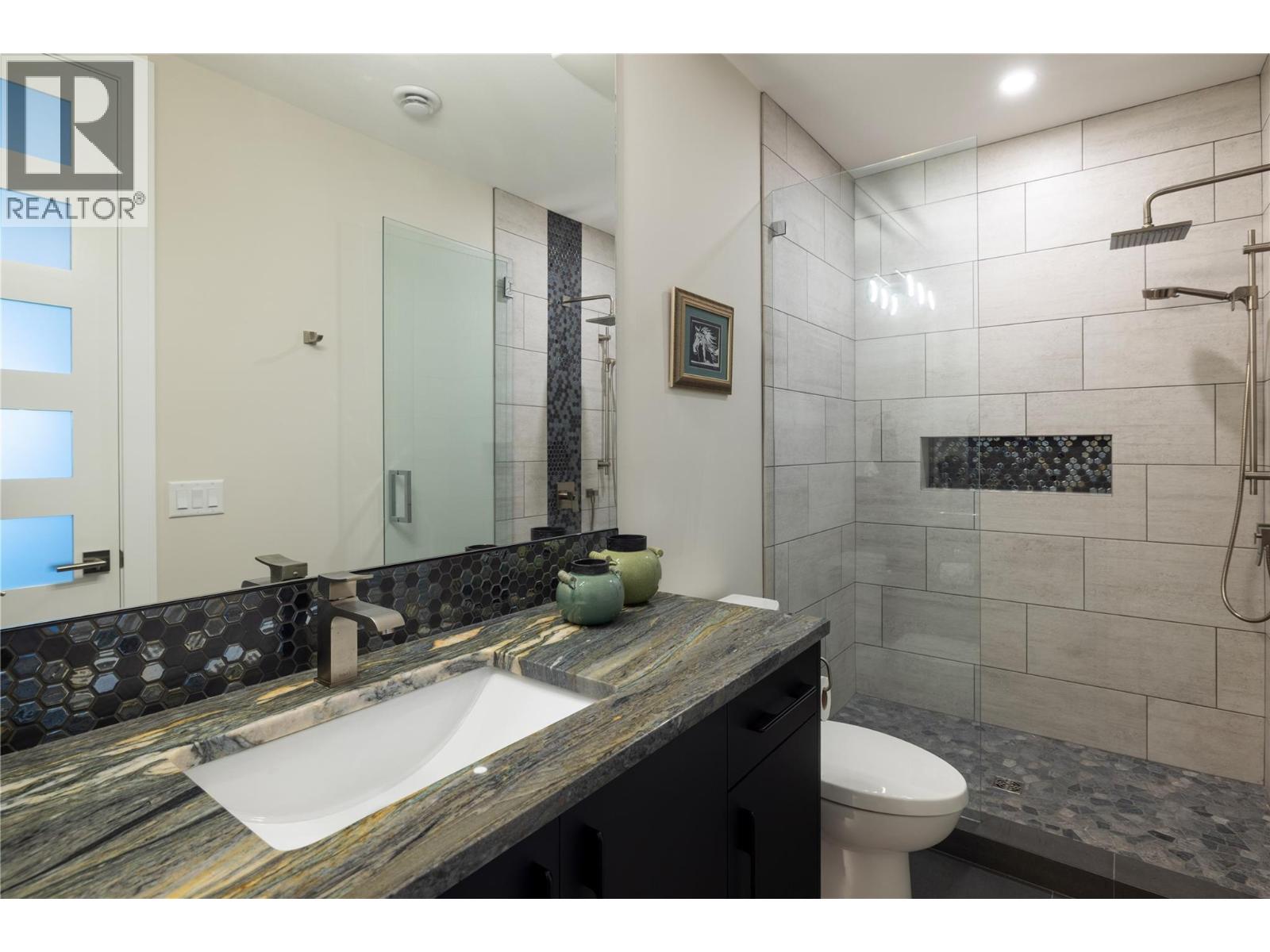 5572 Upper Mission Drive, Kelowna, British Columbia V1W 5M4 - Photo 49 - 10361914