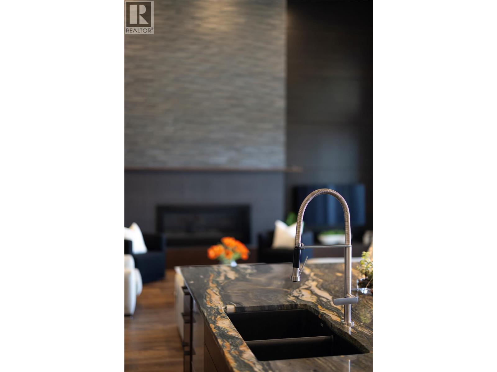 5572 Upper Mission Drive, Kelowna, British Columbia V1W 5M4 - Photo 71 - 10361914