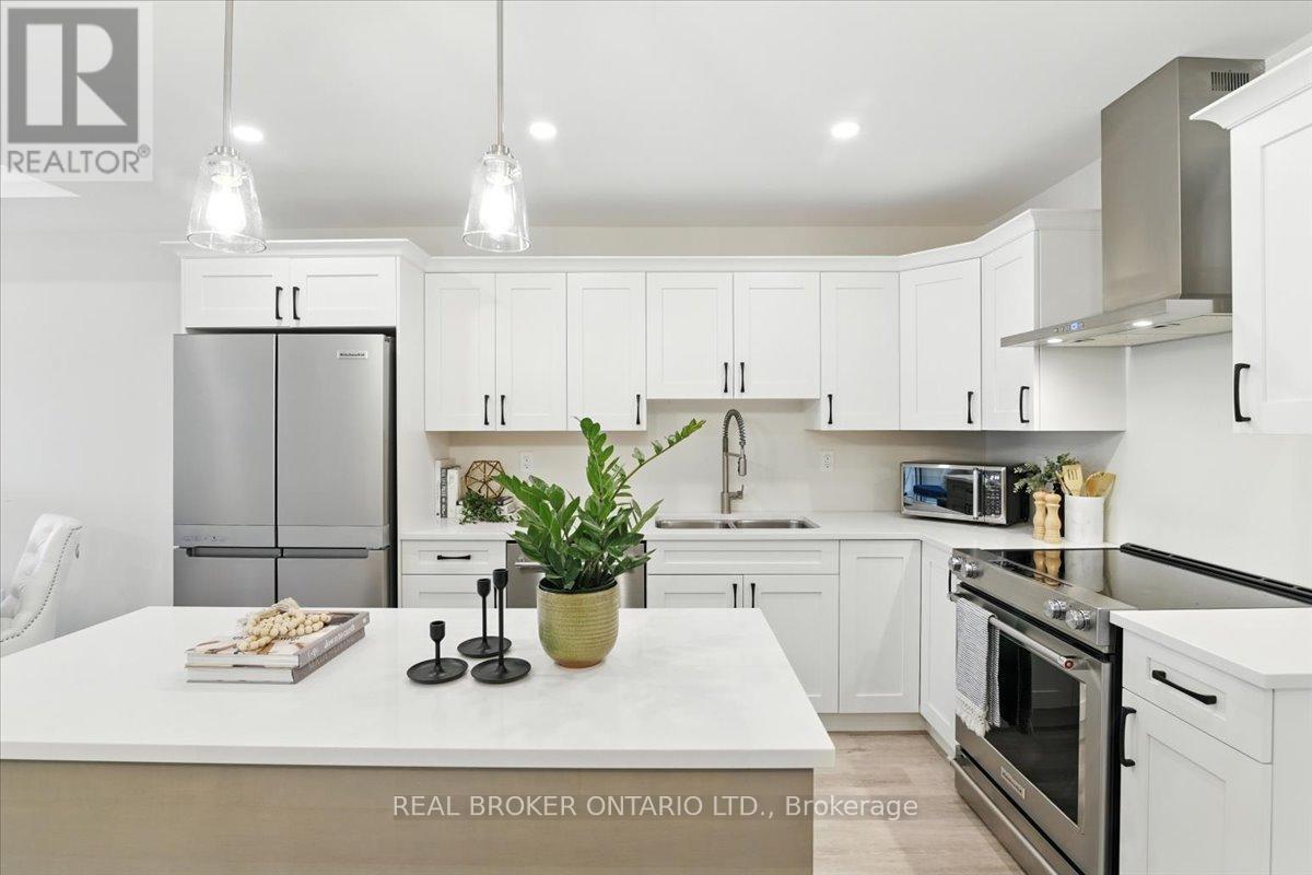511 Hayward Street, Cobourg, Ontario  K9A 1M6 - Photo 2 - X12404877