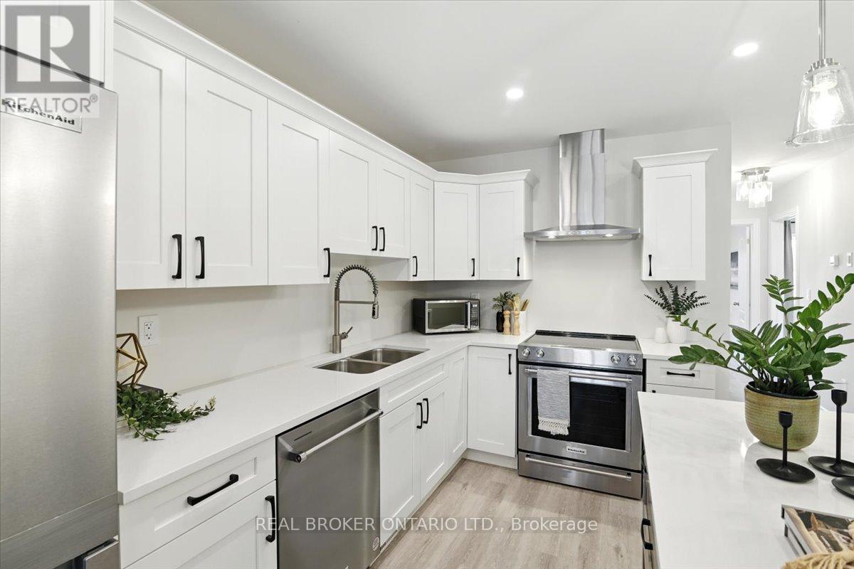 511 Hayward Street, Cobourg, Ontario  K9A 1M6 - Photo 3 - X12404877