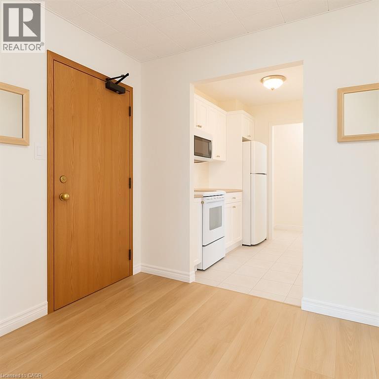 71 Vanier Drive Unit# 205, Kitchener, Ontario  N2C 1J4 - Photo 4 - 40770060