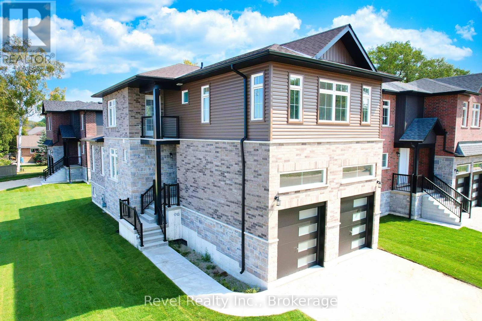 45 JOANNE CRESCENT, Wasaga Beach, Ontario