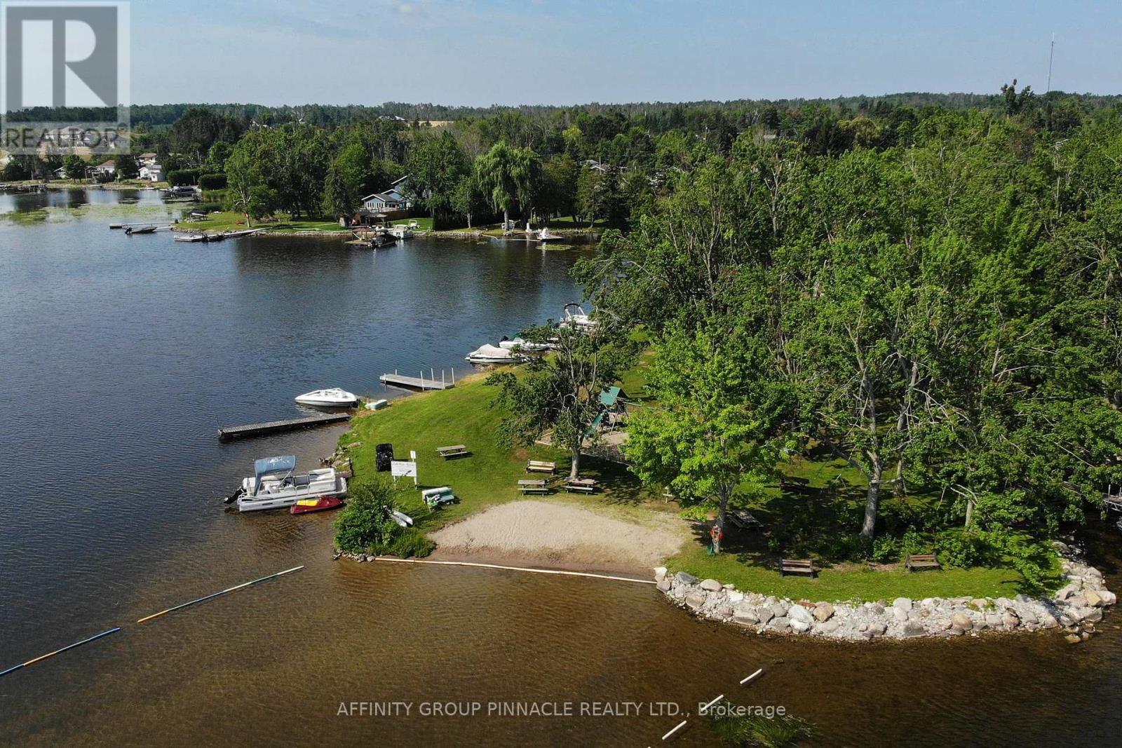 11 Lakeview Crescent, Kawartha Lakes, Ontario  K0M 1A0 - Photo 9 - X12325647