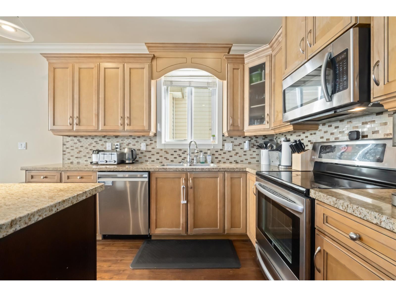 19391 72 Avenue, Surrey, British Columbia  V4N 5X9 - Photo 11 - R3047960