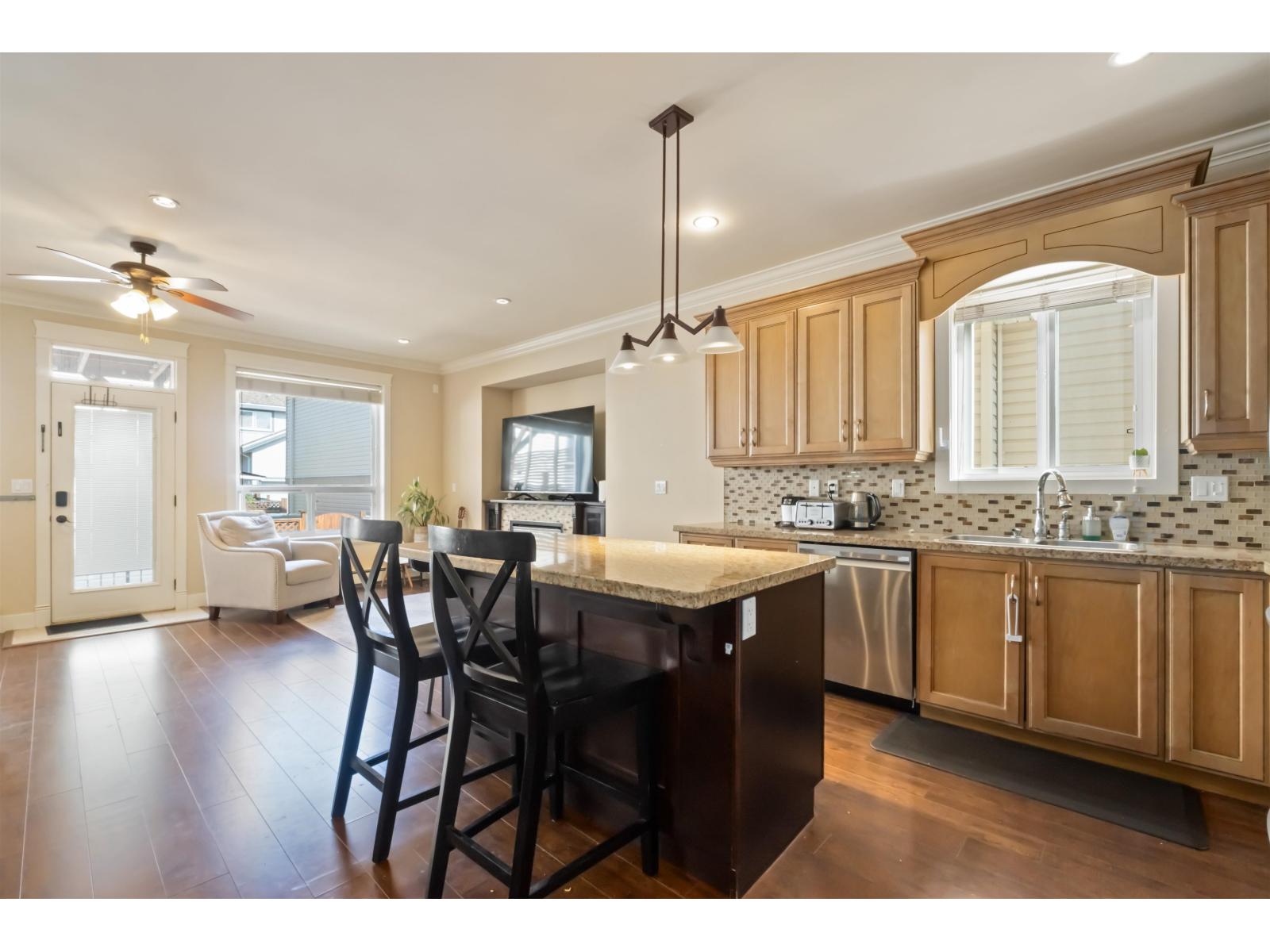 19391 72 Avenue, Surrey, British Columbia  V4N 5X9 - Photo 7 - R3047960