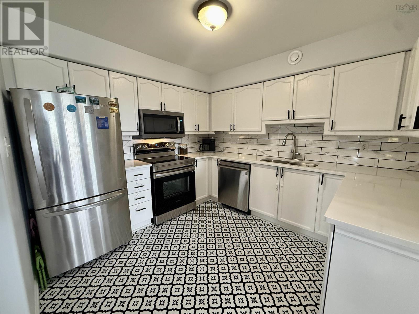 411 512 Parkland Drive, Halifax, Nova Scotia  B3S 1N1 - Photo 3 - 202523370