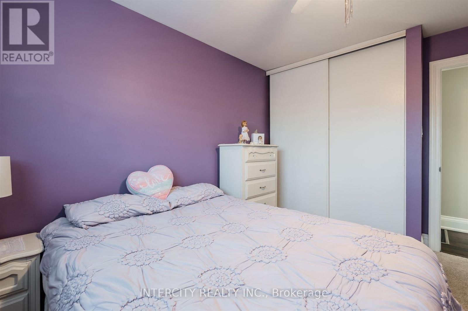 146 Connaught Crescent, Caledon, Ontario  L7E 2S4 - Photo 19 - W12404396