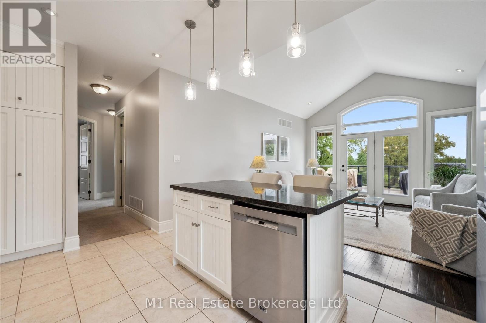 94 Aberfoyle Mill Crescent, Puslinch, Ontario  N1H 6H9 - Photo 17 - X12323932