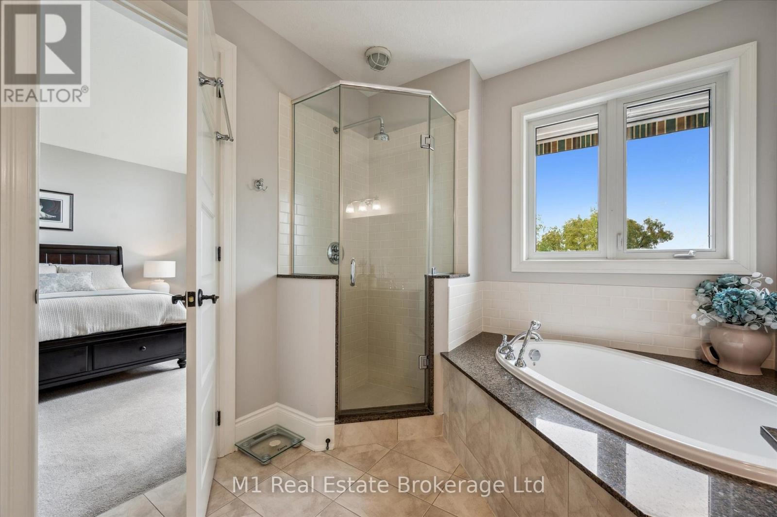 94 Aberfoyle Mill Crescent, Puslinch, Ontario  N1H 6H9 - Photo 33 - X12323932
