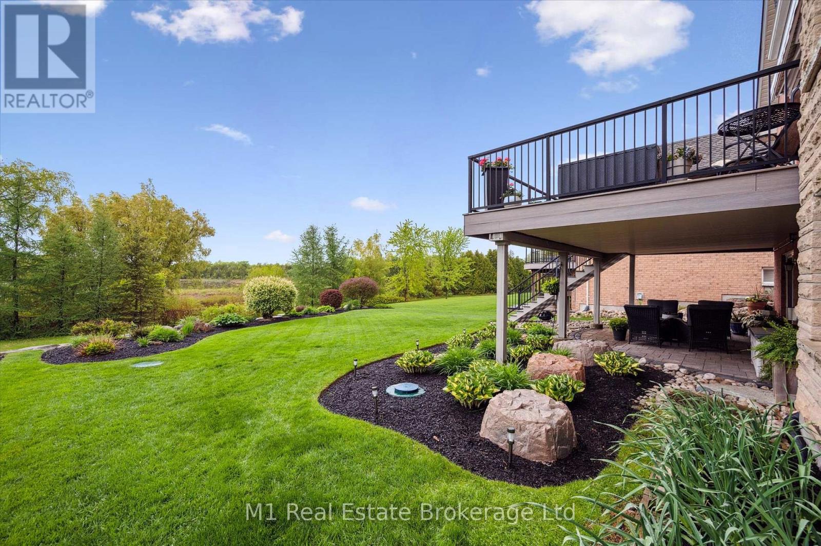 94 Aberfoyle Mill Crescent, Puslinch, Ontario  N1H 6H9 - Photo 42 - X12323932
