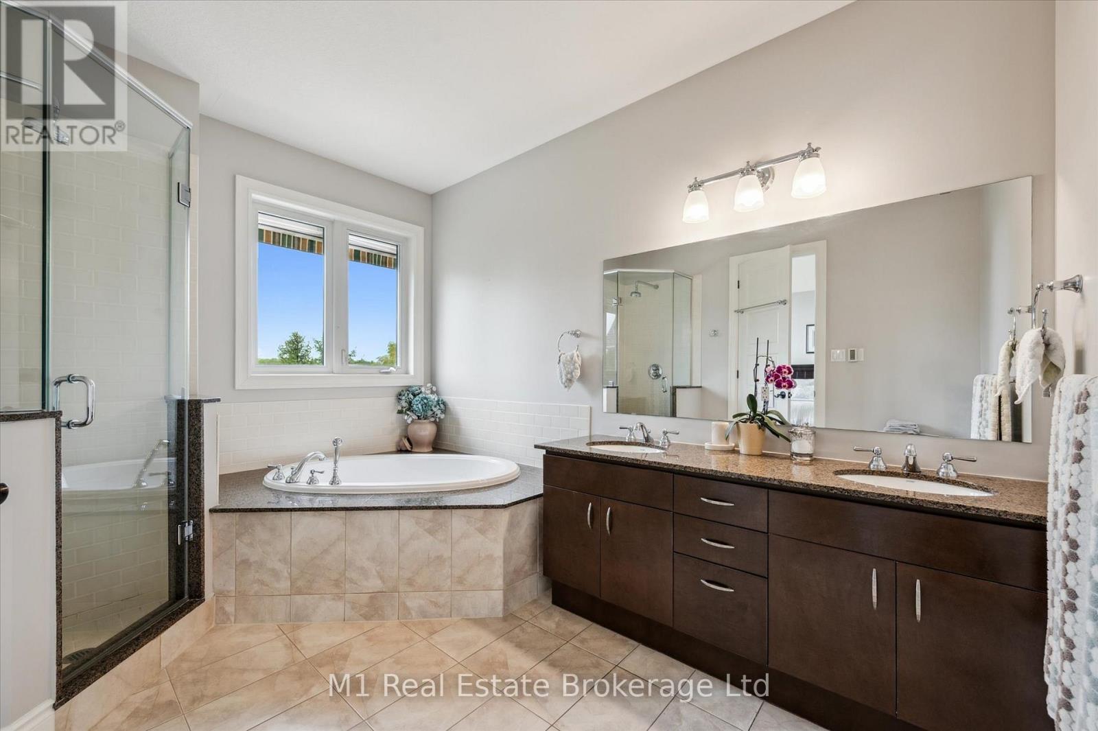 94 Aberfoyle Mill Crescent, Puslinch, Ontario  N1H 6H9 - Photo 32 - X12323932