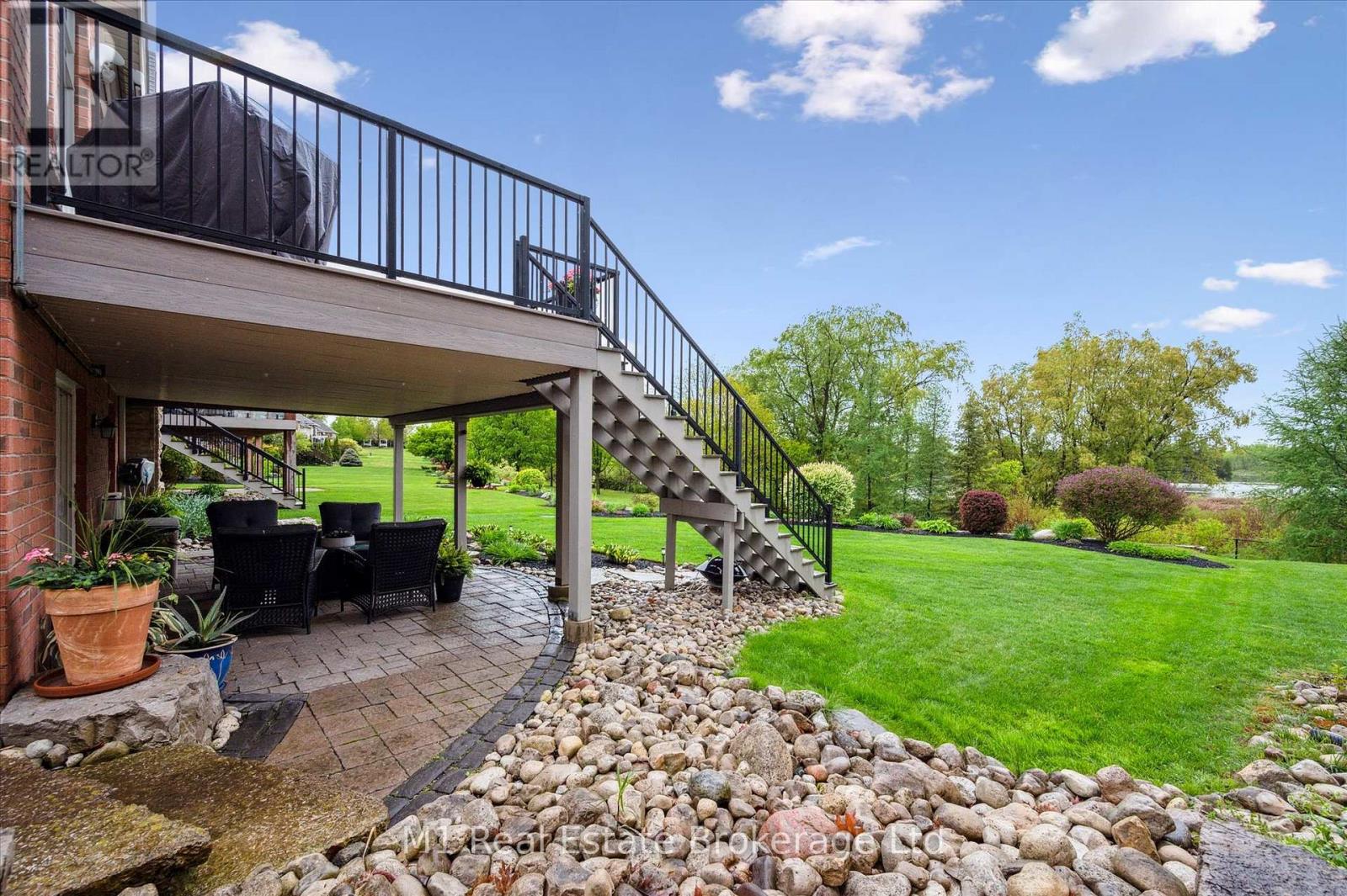 94 Aberfoyle Mill Crescent, Puslinch, Ontario  N1H 6H9 - Photo 45 - X12323932