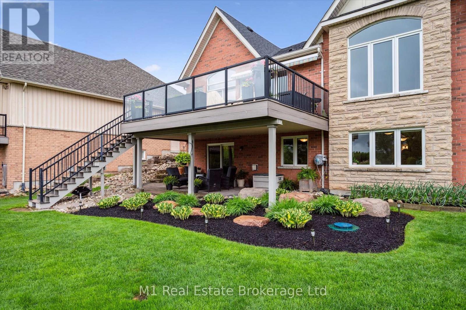 94 Aberfoyle Mill Crescent, Puslinch, Ontario  N1H 6H9 - Photo 41 - X12323932