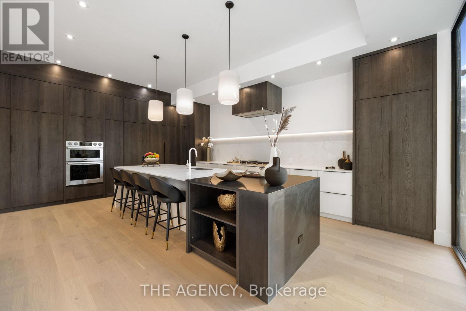 170 Ranee Avenue, Toronto, Ontario  M6A 1N5 - Photo 11 - C12405003