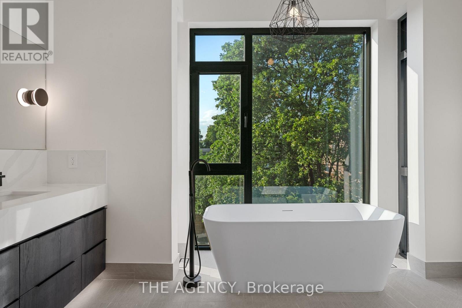 170 Ranee Avenue, Toronto, Ontario  M6A 1N5 - Photo 22 - C12405003