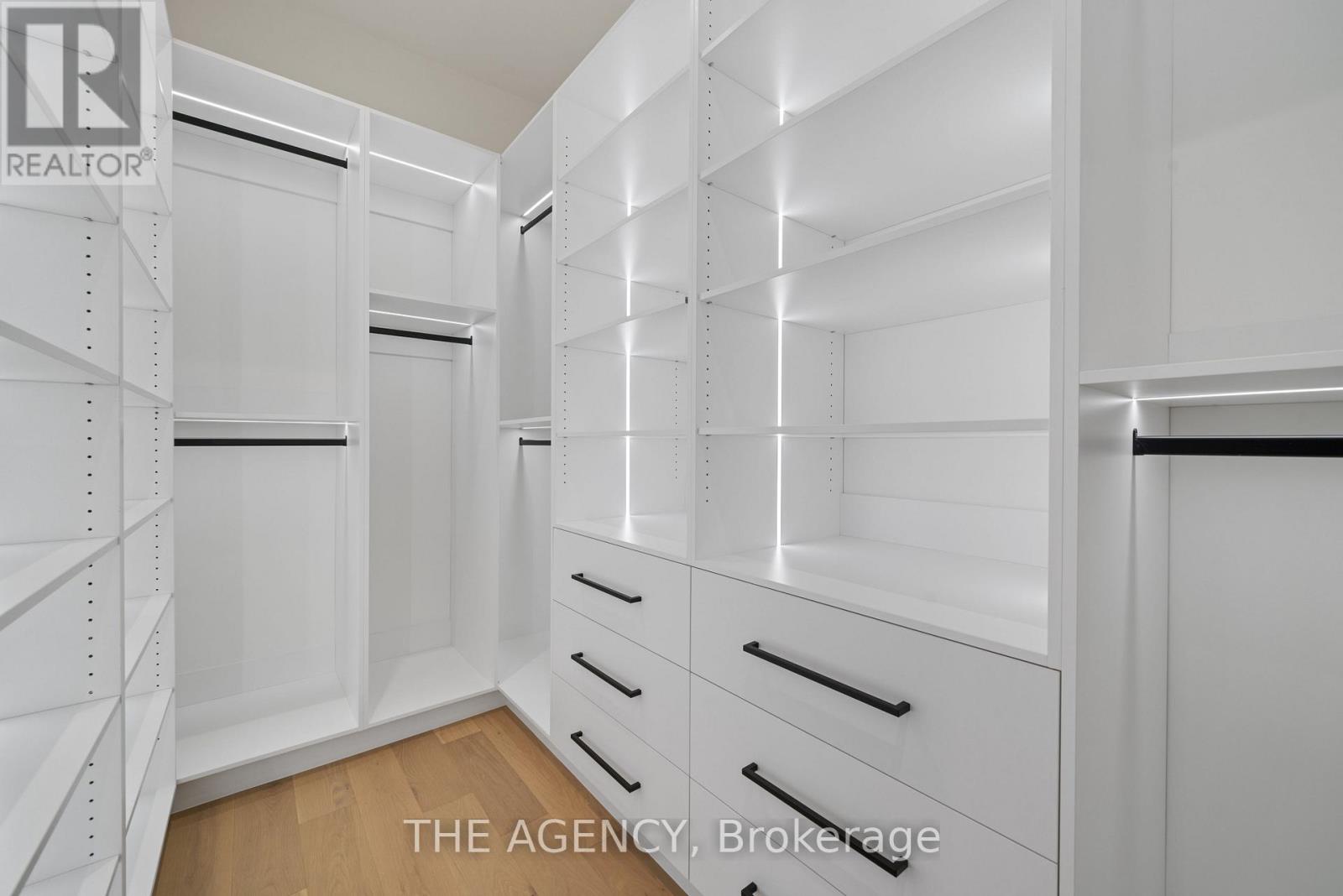 170 Ranee Avenue, Toronto, Ontario  M6A 1N5 - Photo 29 - C12405003