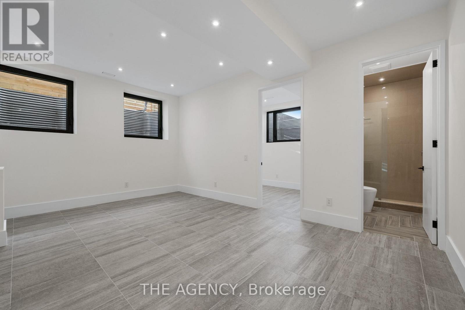 170 Ranee Avenue, Toronto, Ontario  M6A 1N5 - Photo 35 - C12405003
