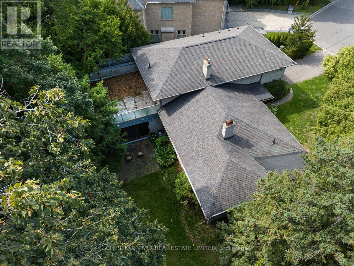 229 Owen Boulevard, Toronto, Ontario  M2P 1G9 - Photo 42 - C12405007