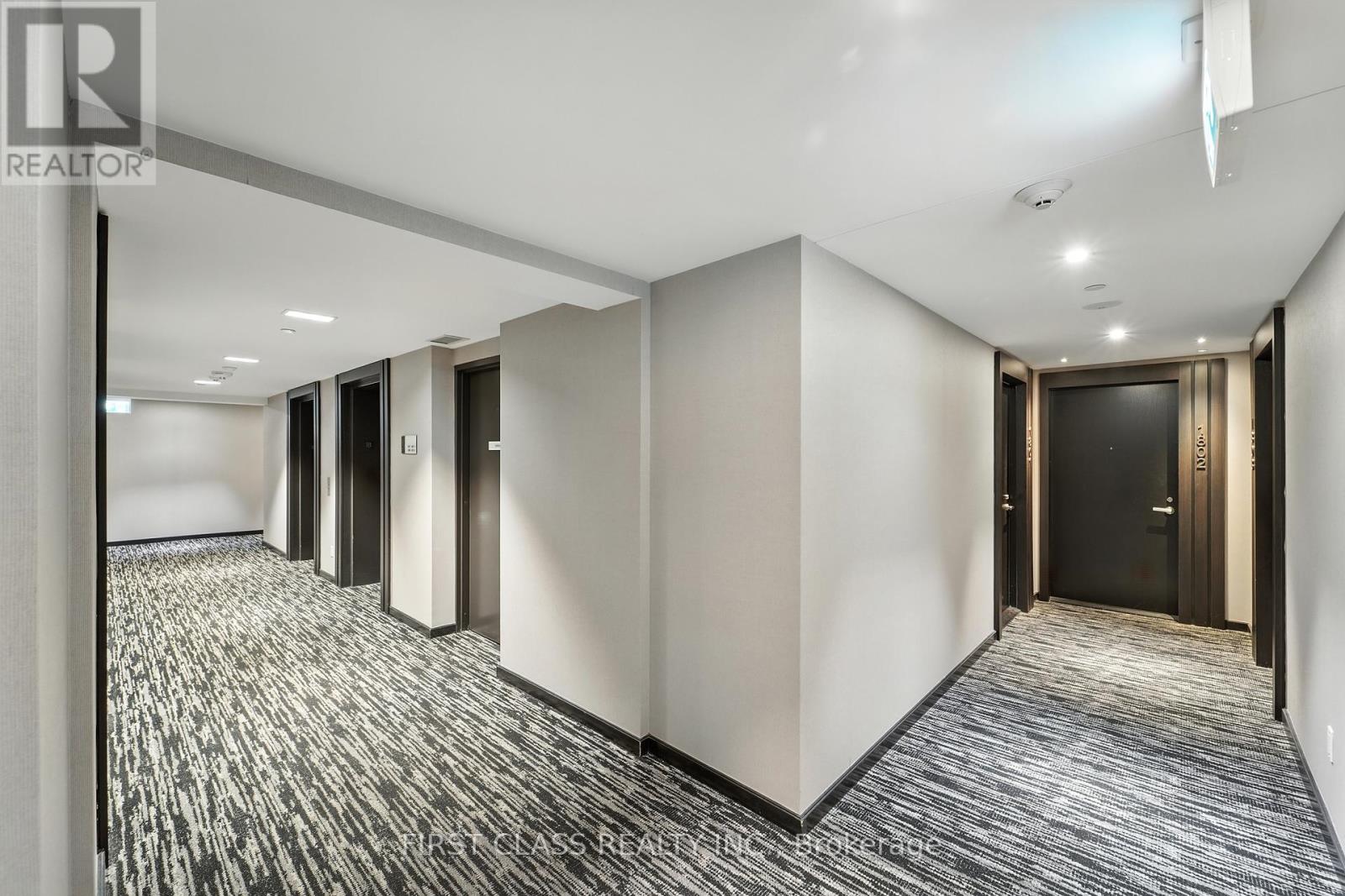 1802 - 501 Yonge Street, Toronto, Ontario  M4Y 0G8 - Photo 8 - C12405014