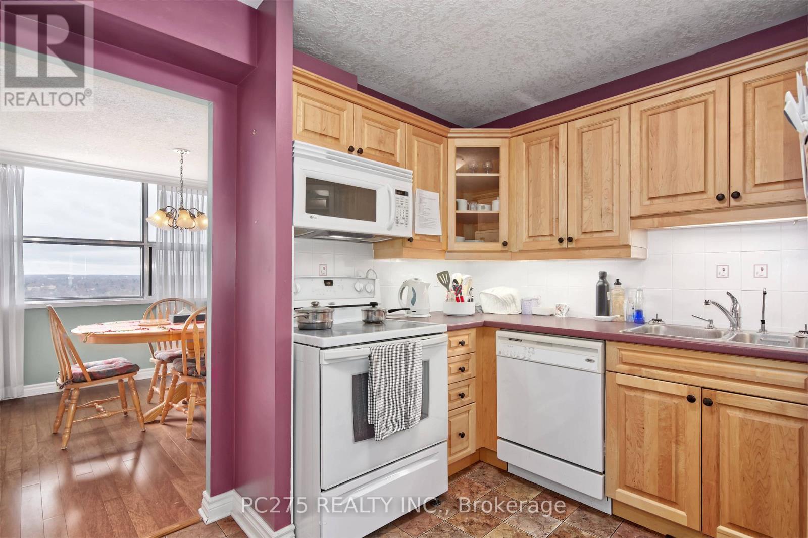 1806 - 389 Dundas Street, London East, Ontario  N6B 3L5 - Photo 10 - X12038739