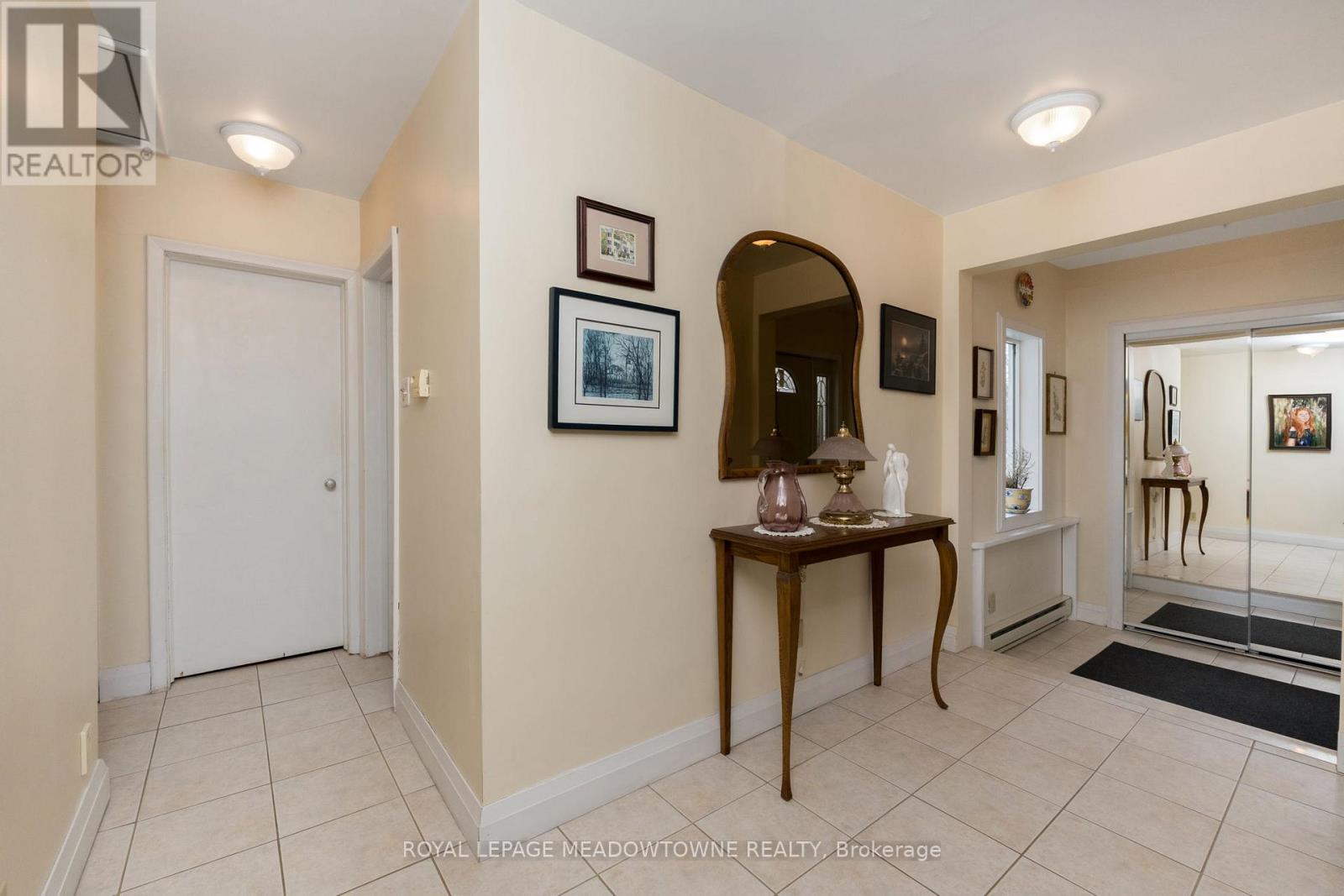 208 Martin Street, King (King City), Ontario  L7B 1J5 - Photo 20 - N12404957