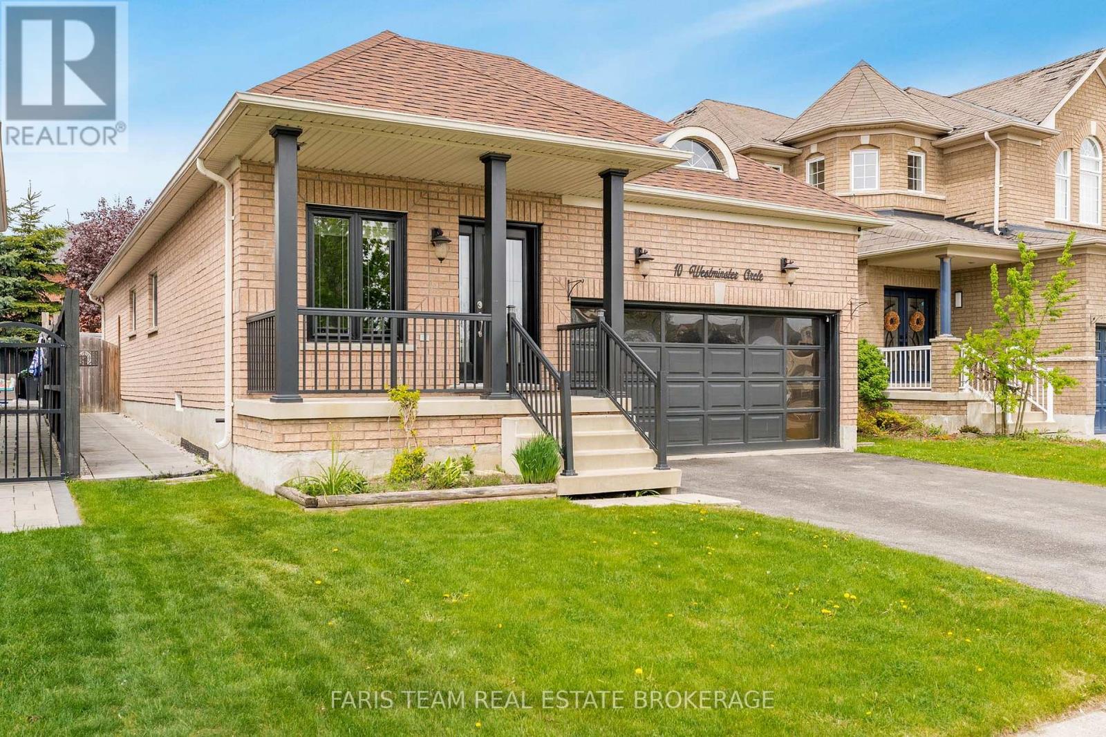 10 Westminster Circle, Barrie (Innis-Shore), Ontario  L4M 0A3 - Photo 1 - S12404980