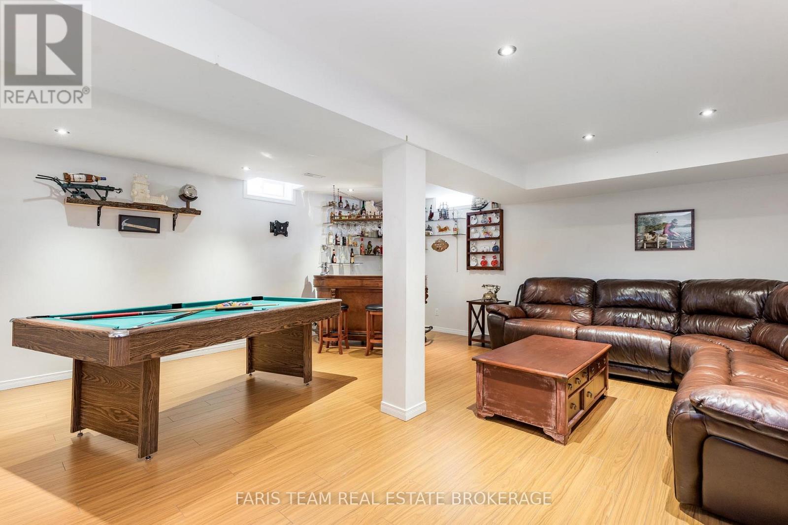 10 Westminster Circle, Barrie (Innis-Shore), Ontario  L4M 0A3 - Photo 17 - S12404980