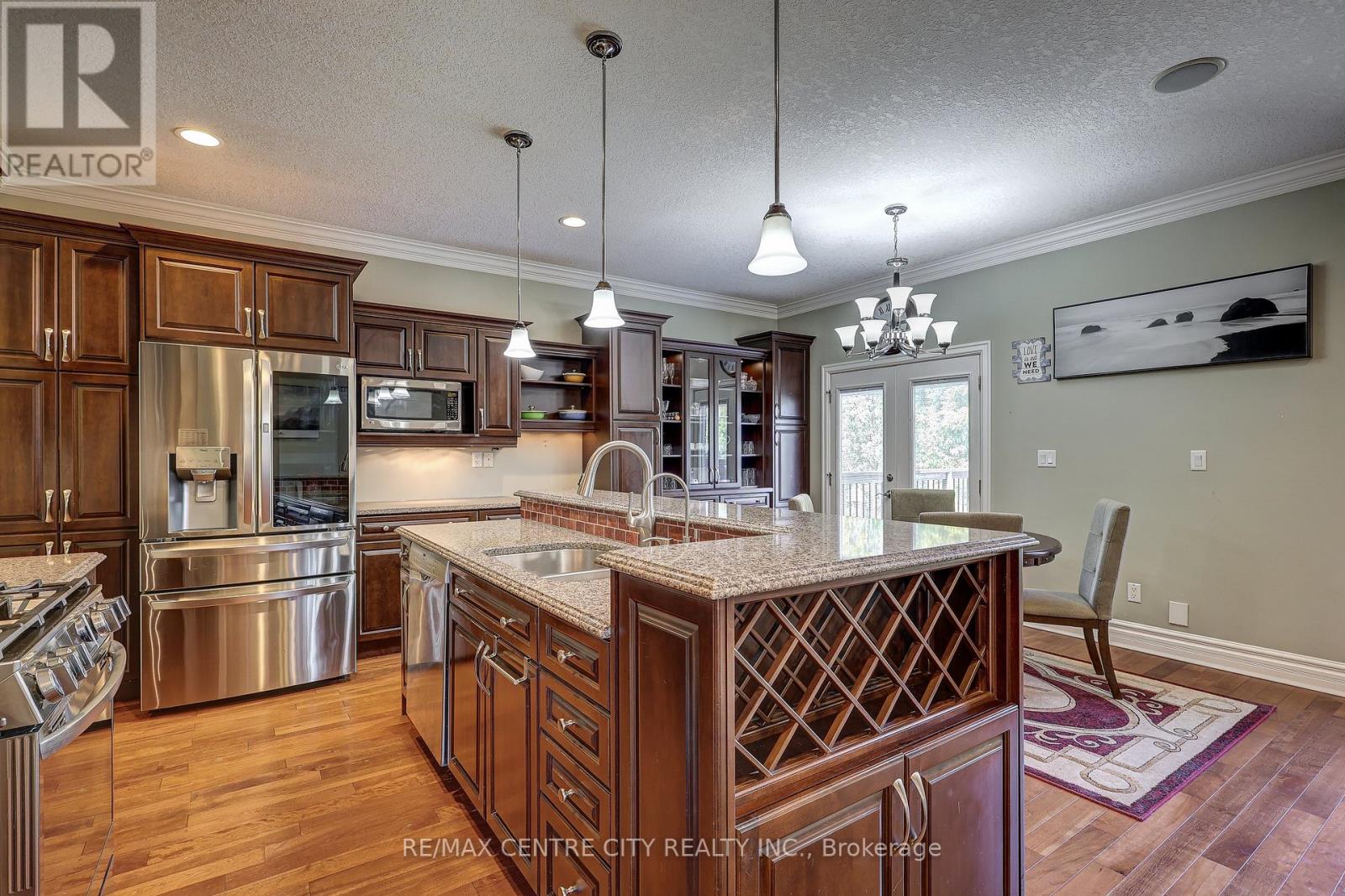 1 Mcgregor Court, St. Thomas, Ontario  N5P 4H7 - Photo 26 - X12405031