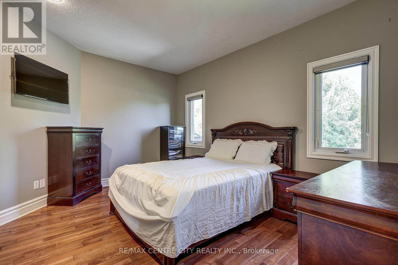1 Mcgregor Court, St. Thomas, Ontario  N5P 4H7 - Photo 32 - X12405031