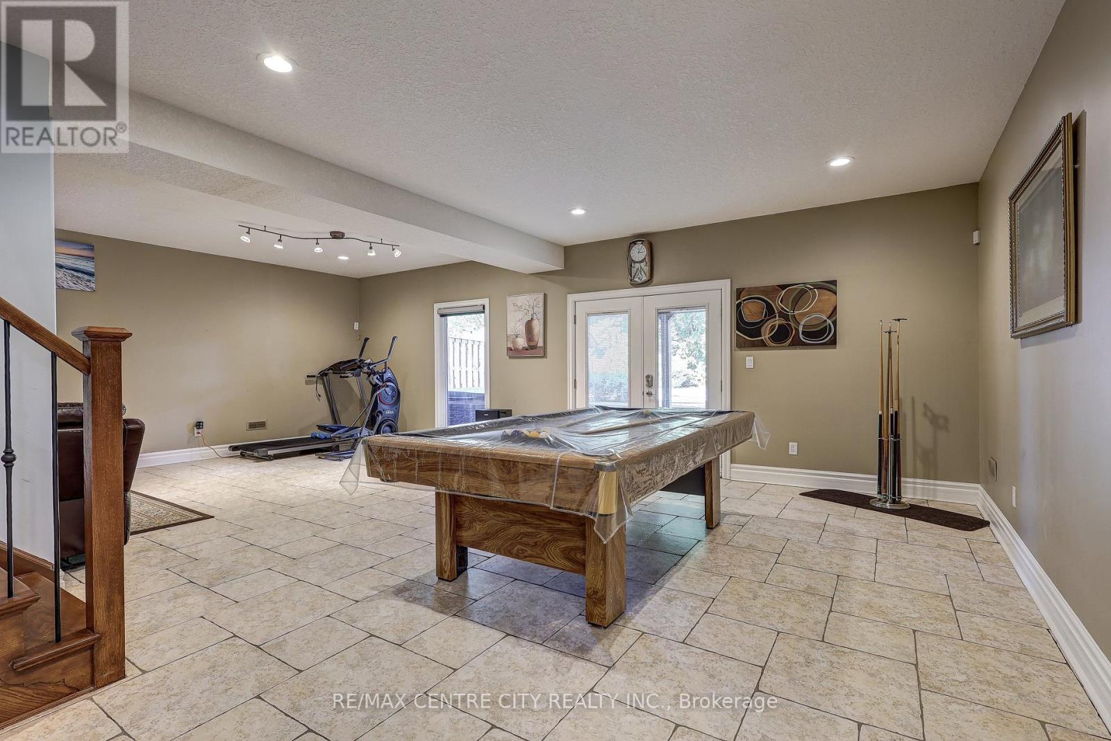 1 Mcgregor Court, St. Thomas, Ontario  N5P 4H7 - Photo 40 - X12405031