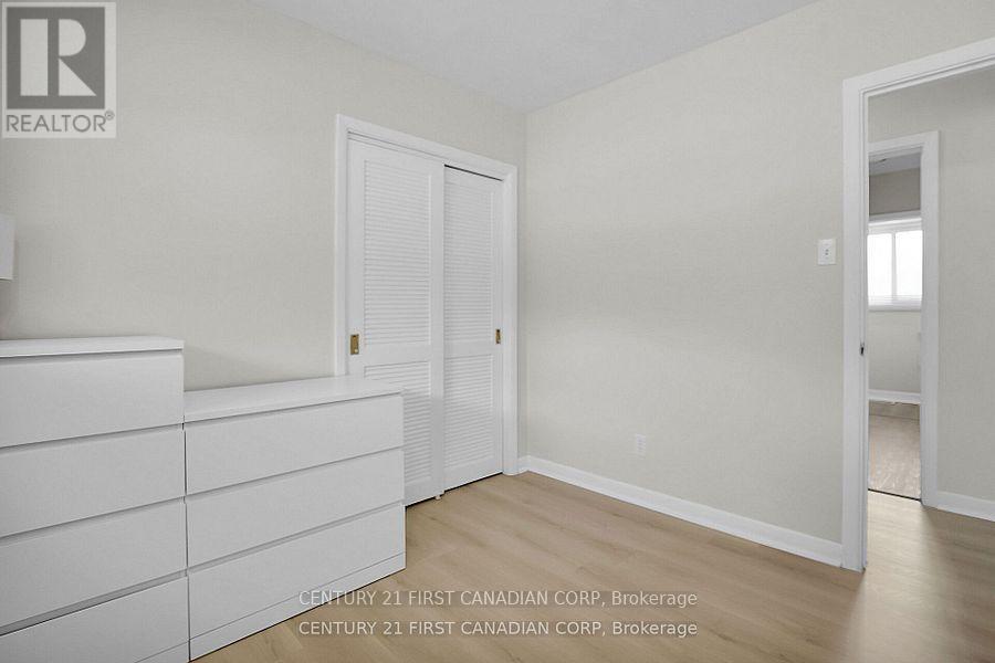 10 Frontenac Road, London South, Ontario  N5Z 3Y3 - Photo 25 - X12405055