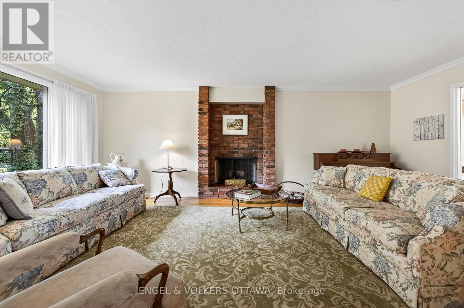 29 Milne Crescent, Ottawa, Ontario  K2K 1H7 - Photo 12 - X12405079