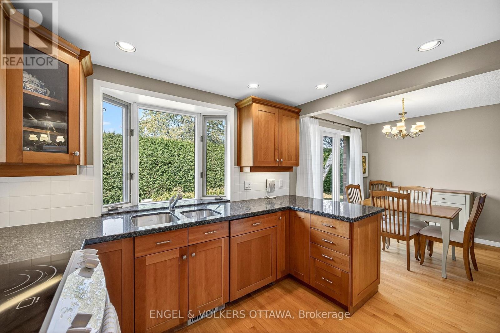 29 Milne Crescent, Ottawa, Ontario  K2K 1H7 - Photo 19 - X12405079
