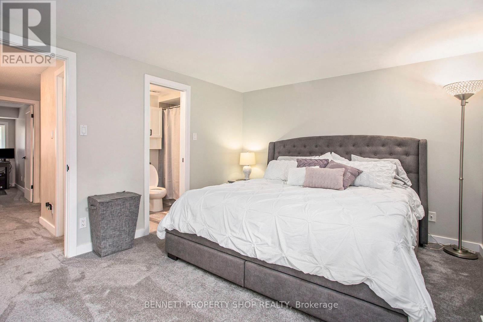 77 - 1642 Du Sommet Place, Ottawa, Ontario  K1C 4Y9 - Photo 11 - X12405104