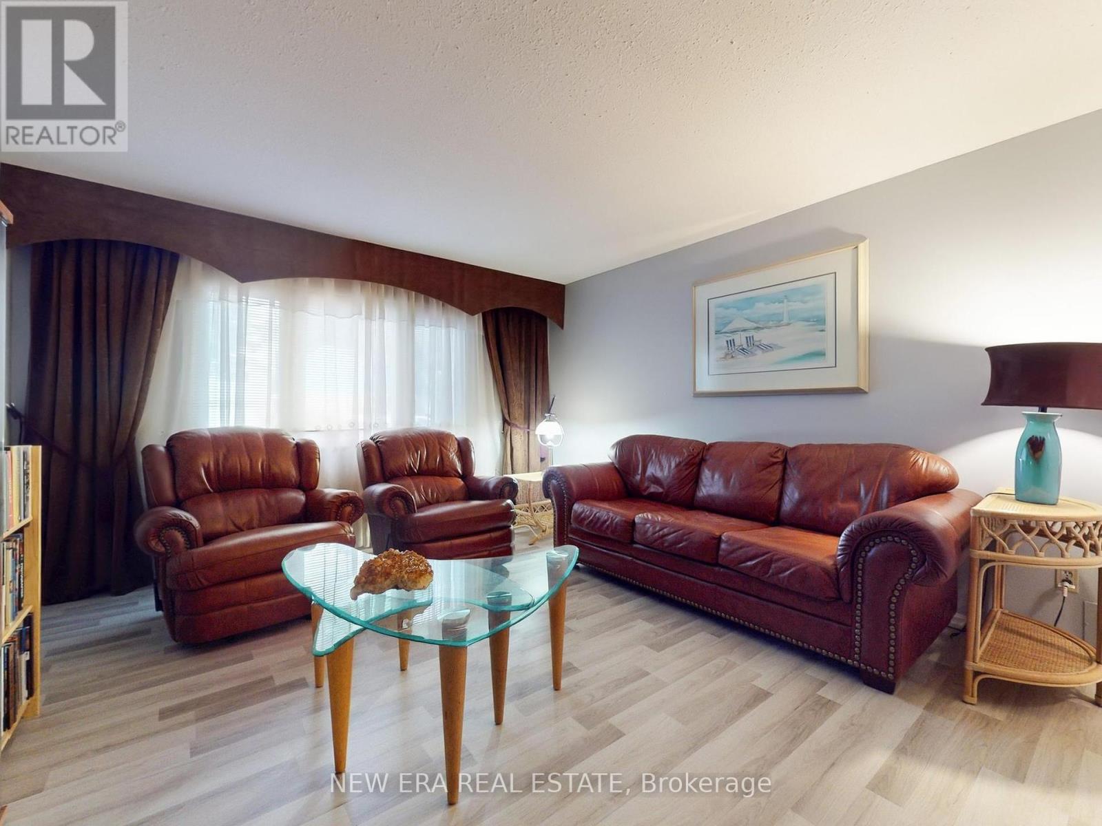 2669 Inlake Court, Mississauga, Ontario  L5N 2A6 - Photo 8 - W12389331