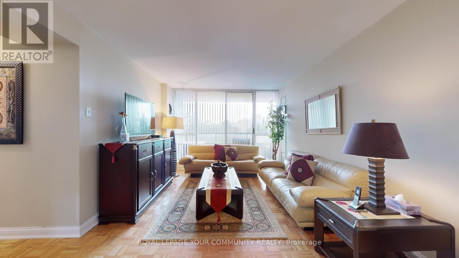 404 - 24 Hanover Road, Brampton (Queen Street Corridor), Ontario  L6S 5K8 - Photo 5 - W12405010