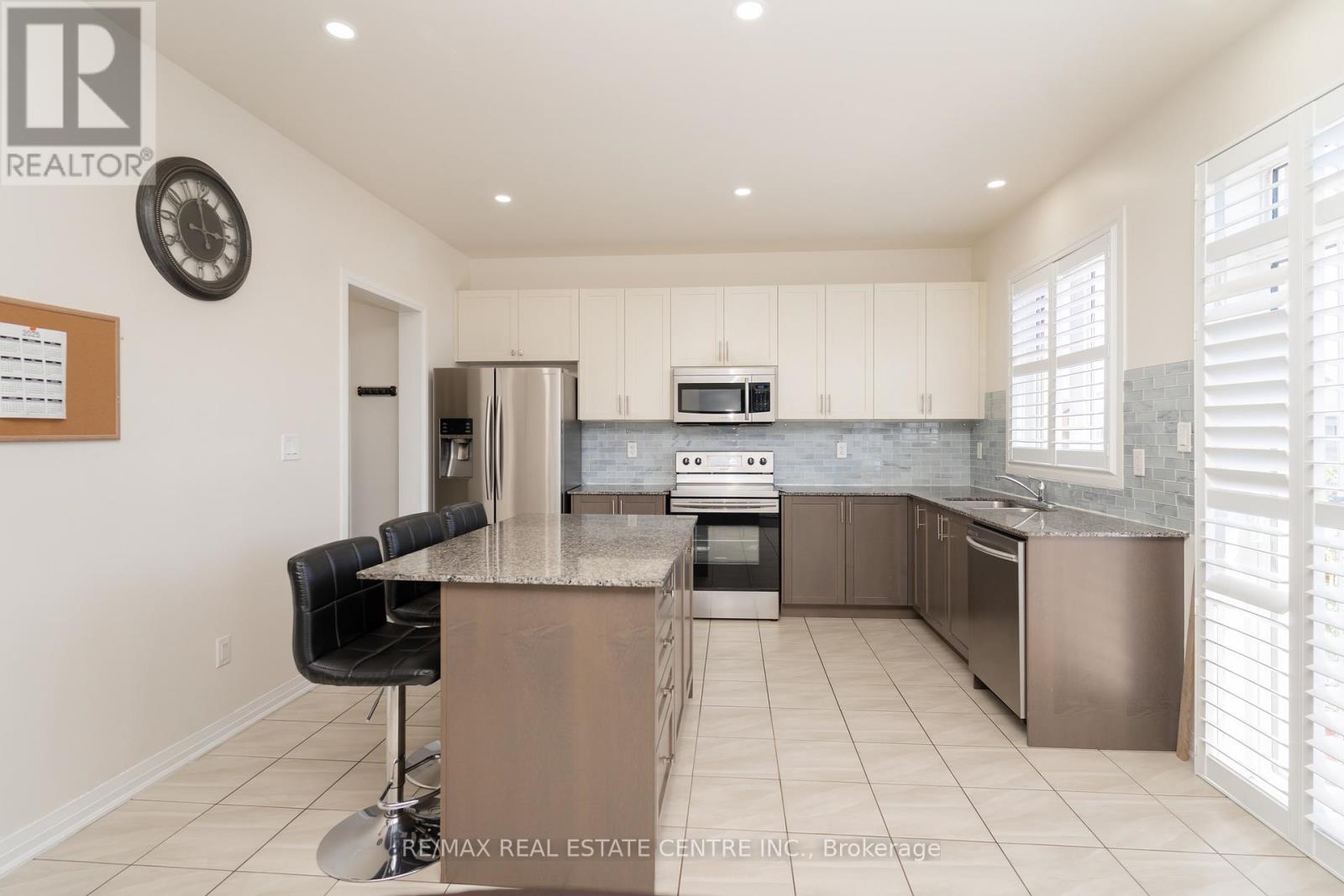 10 Drew Brown Boulevard, Orangeville, Ontario  L9W 6Z6 - Photo 13 - W12405016