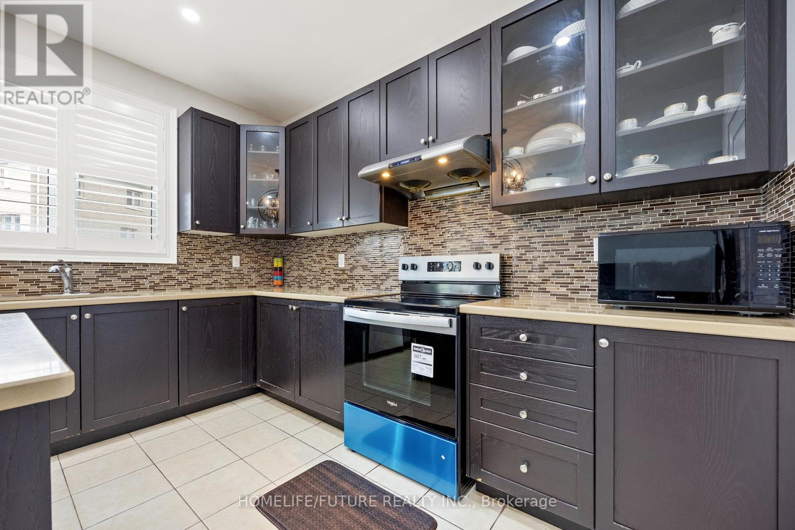 83 George Robinson Drive, Brampton, Ontario  L6Y 0Z7 - Photo 13 - W12405017